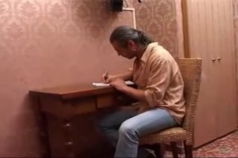 garota deliciosa fodendo e englobando