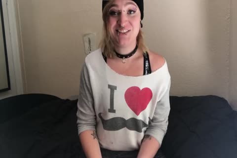 Aufgeregte entzückende TransGirl-Spielzeit