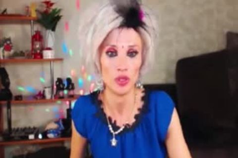 Fine del lavoro di culo femboy in diretta sulla telecamera!