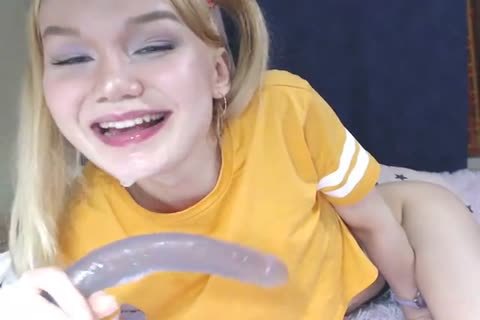 Blondeashes19 - fake penis Deepthroat Practise