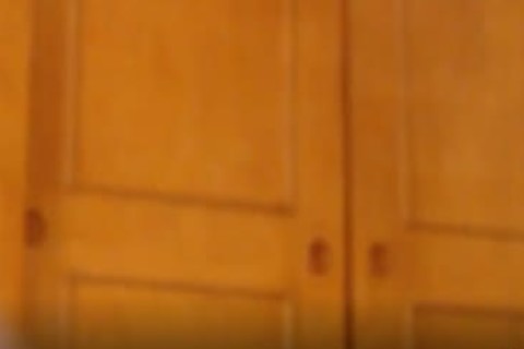 transexual de idade legal adolescente faz suco amoroso enquanto usa roupas íntimas jezzikkat