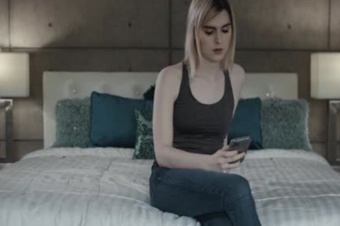 Super lusty Tbabe Ella Hollywood Rides Stepbros wang On The daybed