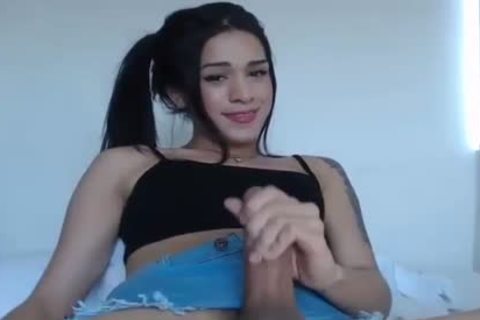 fille jolie avec la plus grosse bite