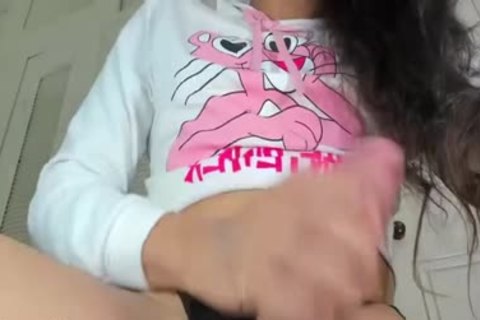 Dünner 18-jähriger Transsexualer mit Riesenschwanz!