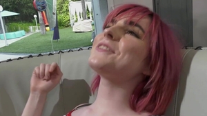Gender X - Echter Sex mit der europäische Transsexuellen Ella Hollywood