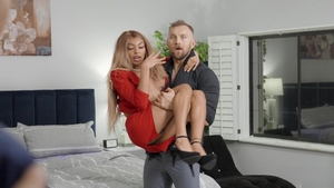 Trans Angels: Shenis Sucking for the Growing Attraction