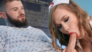 Trans Angels: Finition désordonnée du criminel aux cheveux foncés