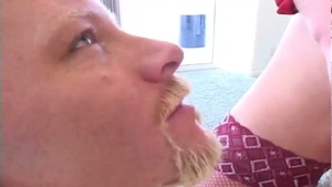 Devil's Tgirls: Enge transsexuelle Jugendliche wechseln sich ab